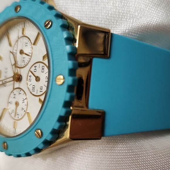 Turquoise and Gold Guess Watch - Picture 5 of 7